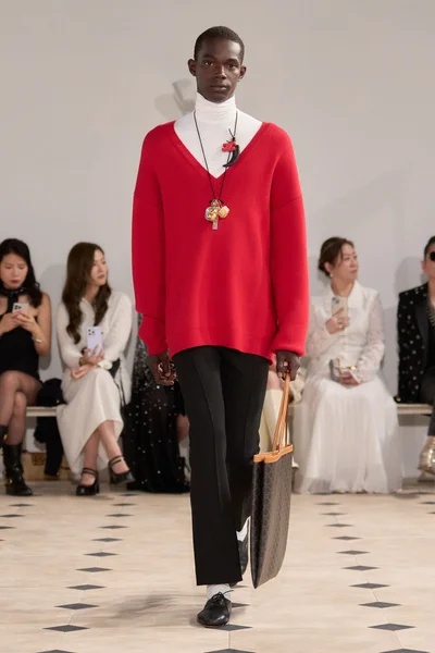Look 52